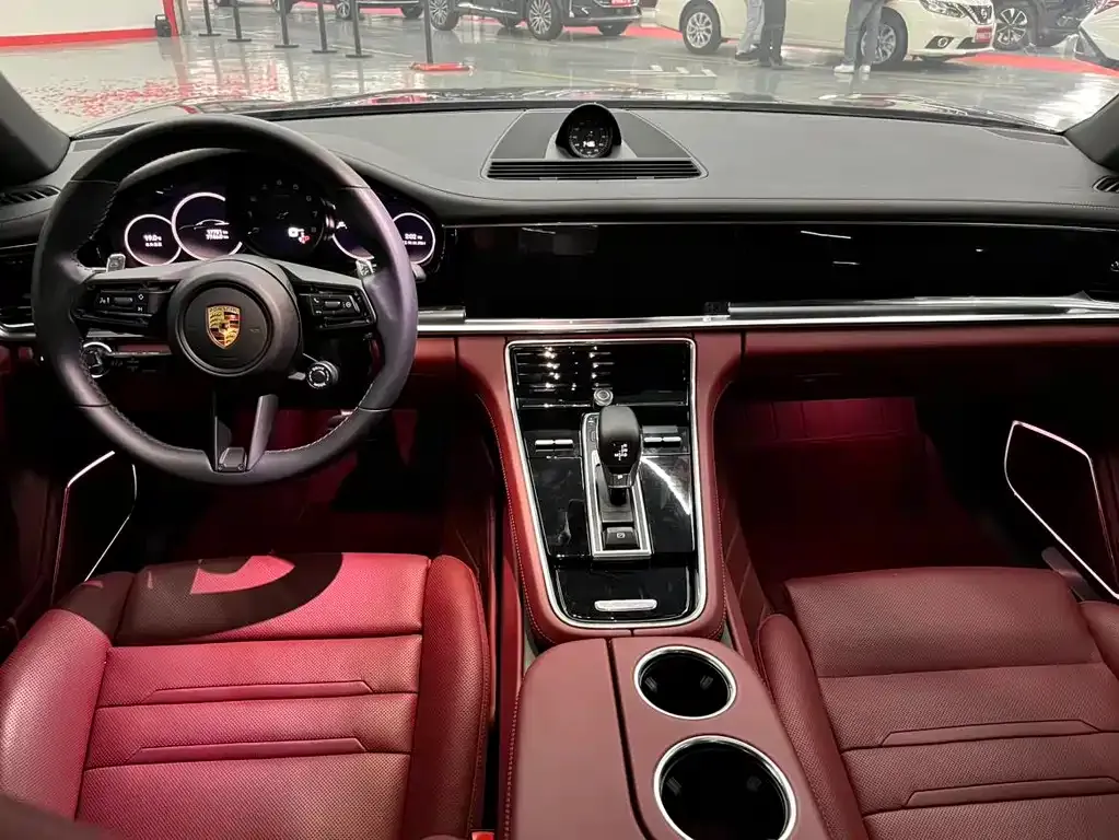 Porsche Panamera 2022 из CN, фото 10