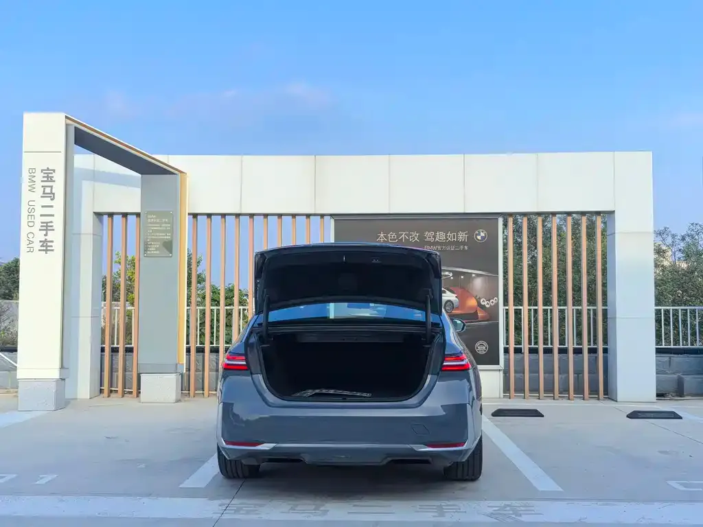 BMW i5 2025 из CN, фото 6