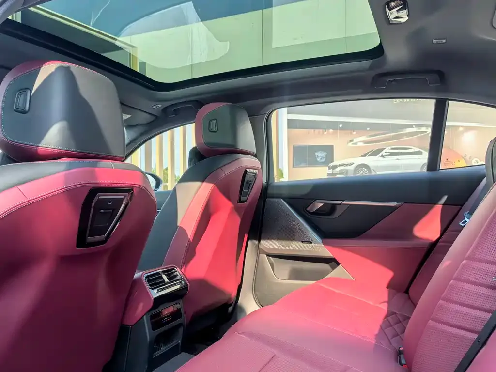 BMW i5 2025 из CN, фото 8