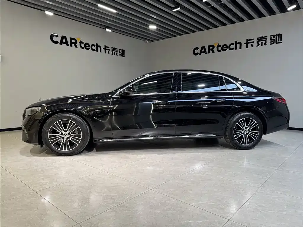 Mercedes-Benz E-Class 2024 из CN, фото 8