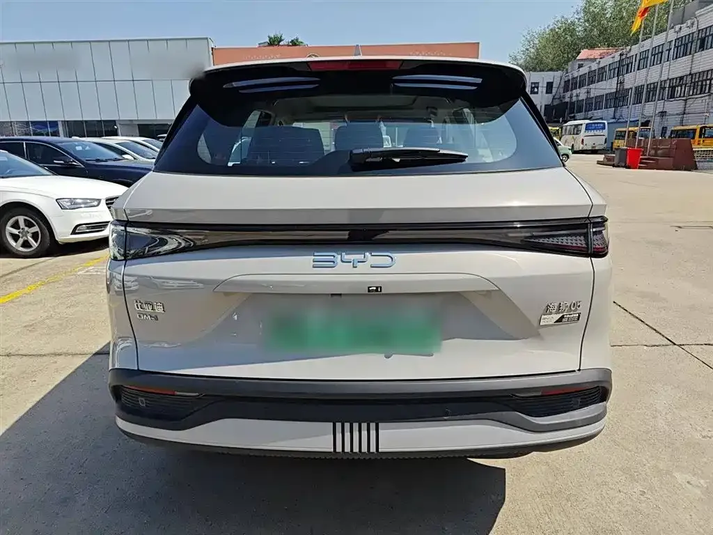BYD Seal 05 DM-i — фото 6