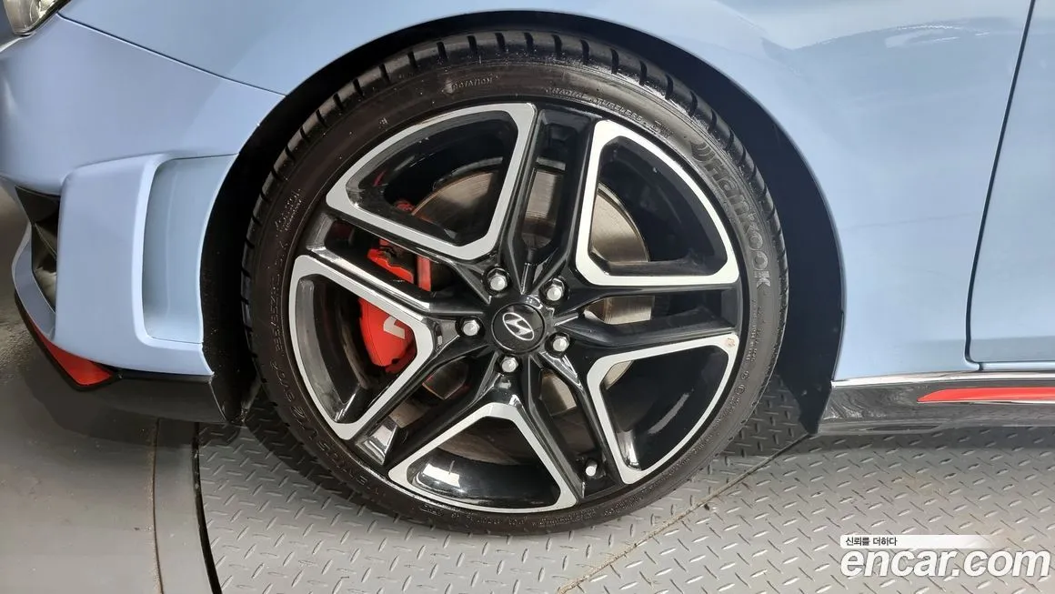 Hyundai Veloster — фото 5