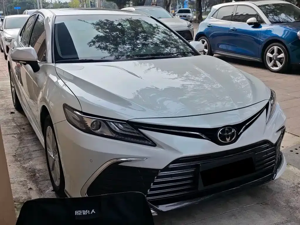 Toyota Camry 2023 из CN, фото 3