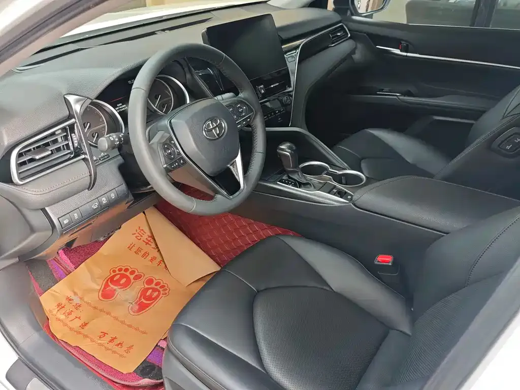 Toyota Camry 2023 из CN, фото 4