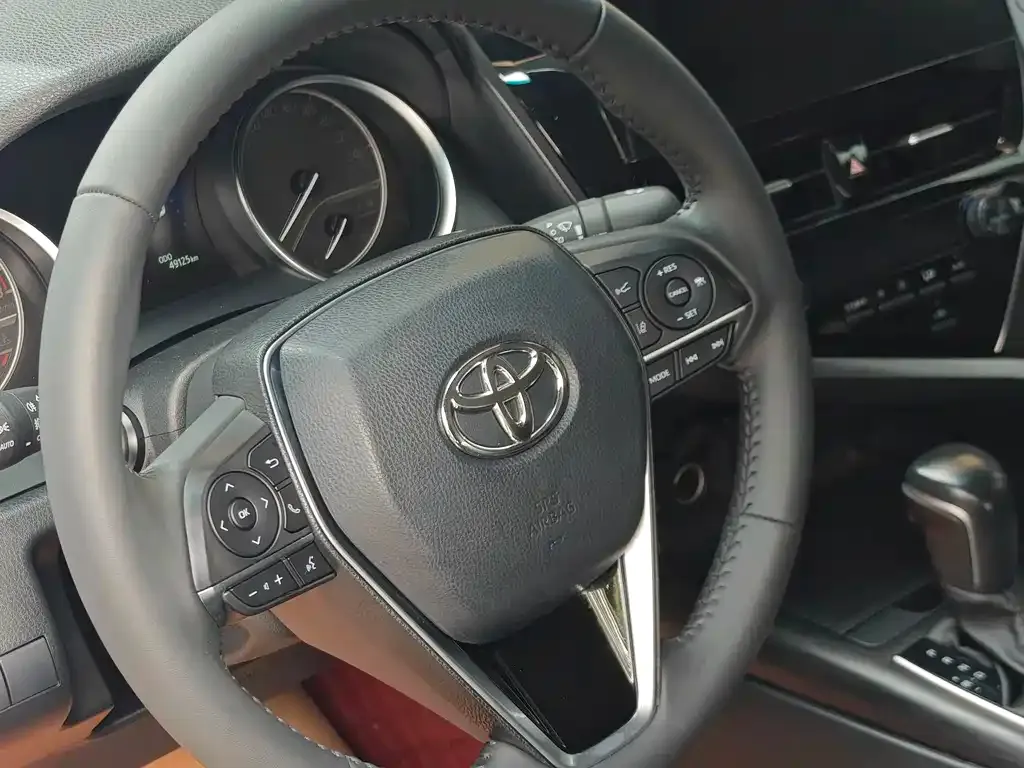 Toyota Camry 2023 из CN, фото 5