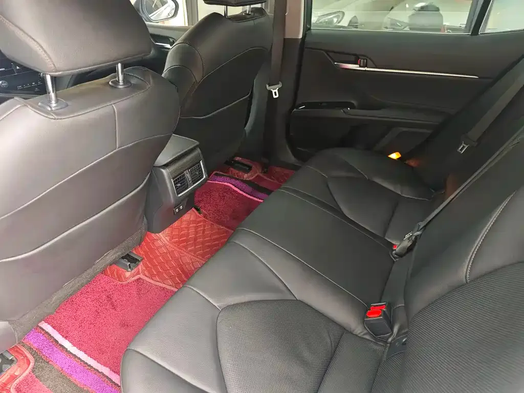 Toyota Camry 2023 из CN, фото 8