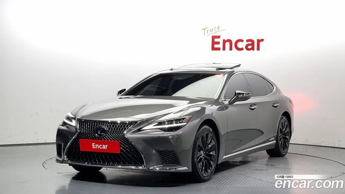 Lexus LS