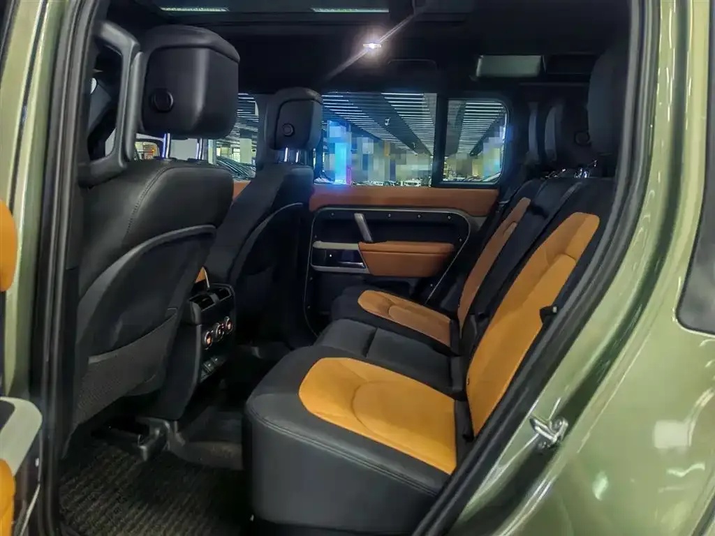 Land Rover Defender — фото 10