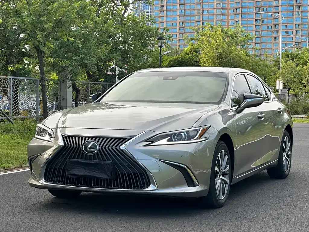 Lexus ES 2021 из CN, фото 1