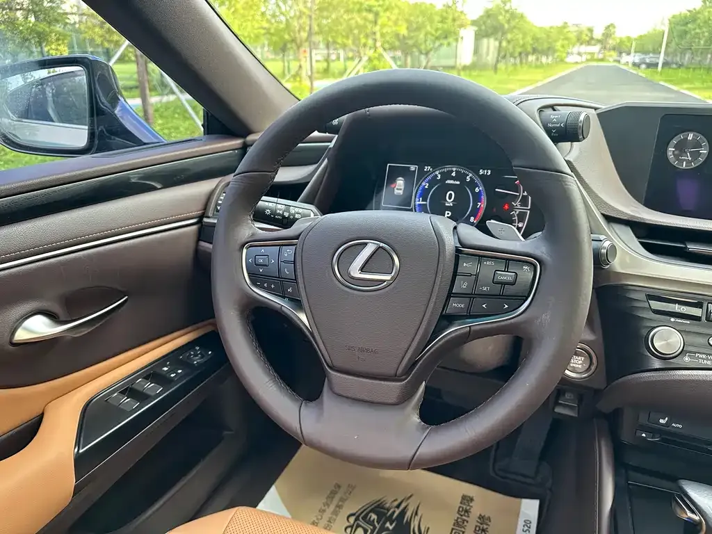 Lexus ES 2021 из CN, фото 10