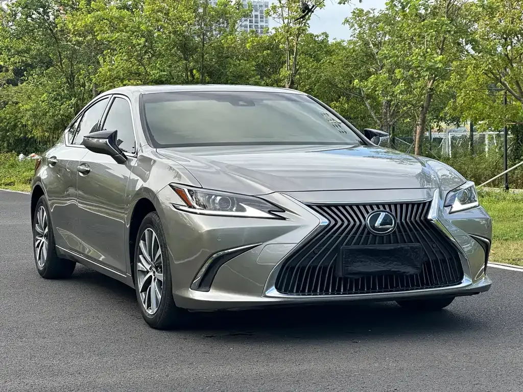 Lexus ES 2021 из CN, фото 3
