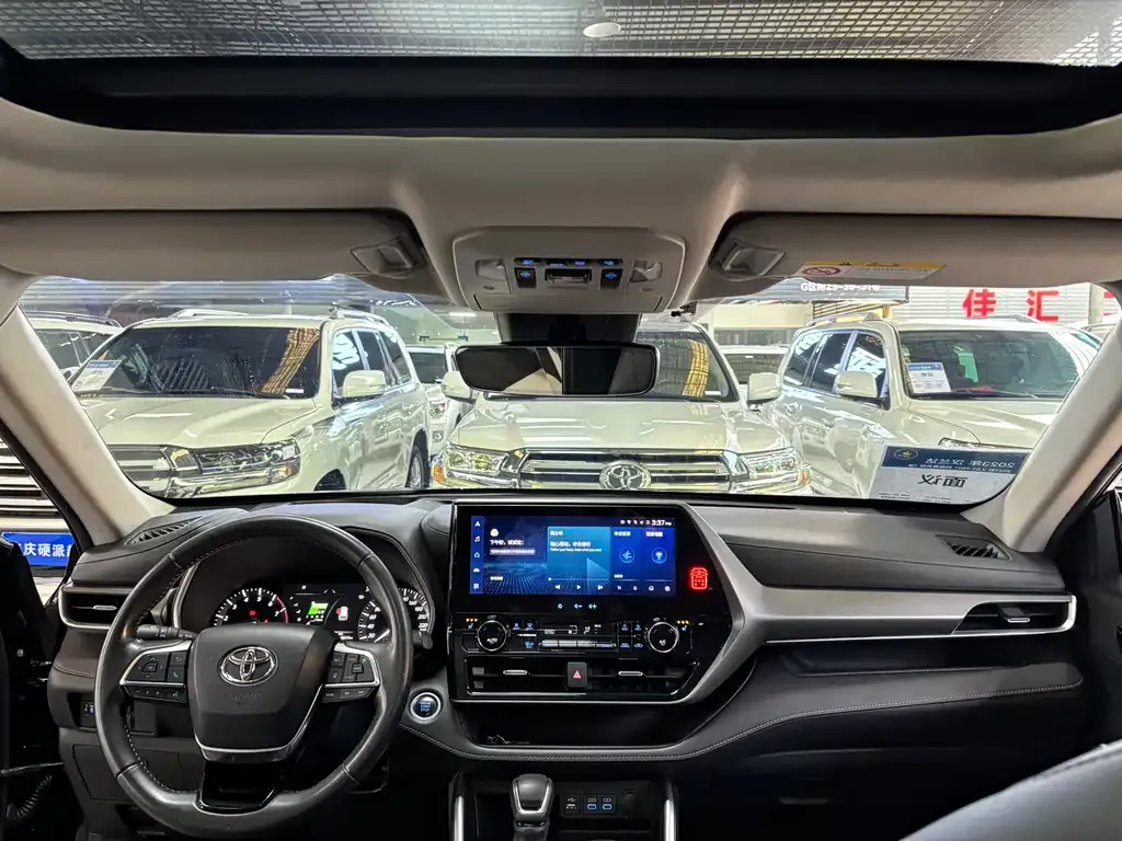 Toyota Highlander 2023 из CN, фото 9