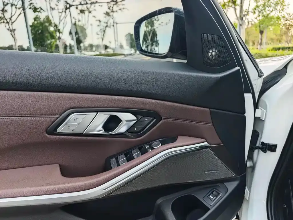 BMW 3 Series — фото 10