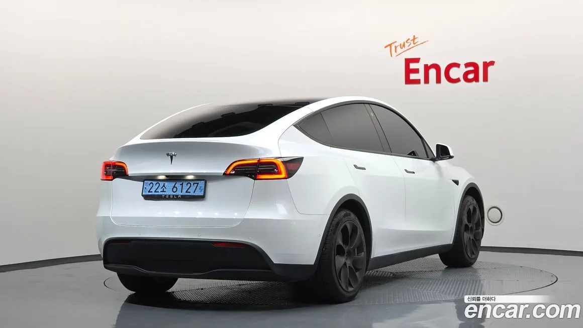 Tesla Model Y 2021 из KR, фото 2