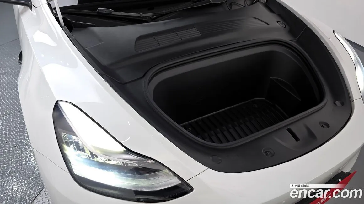 Tesla Model Y 2021 из KR, фото 6