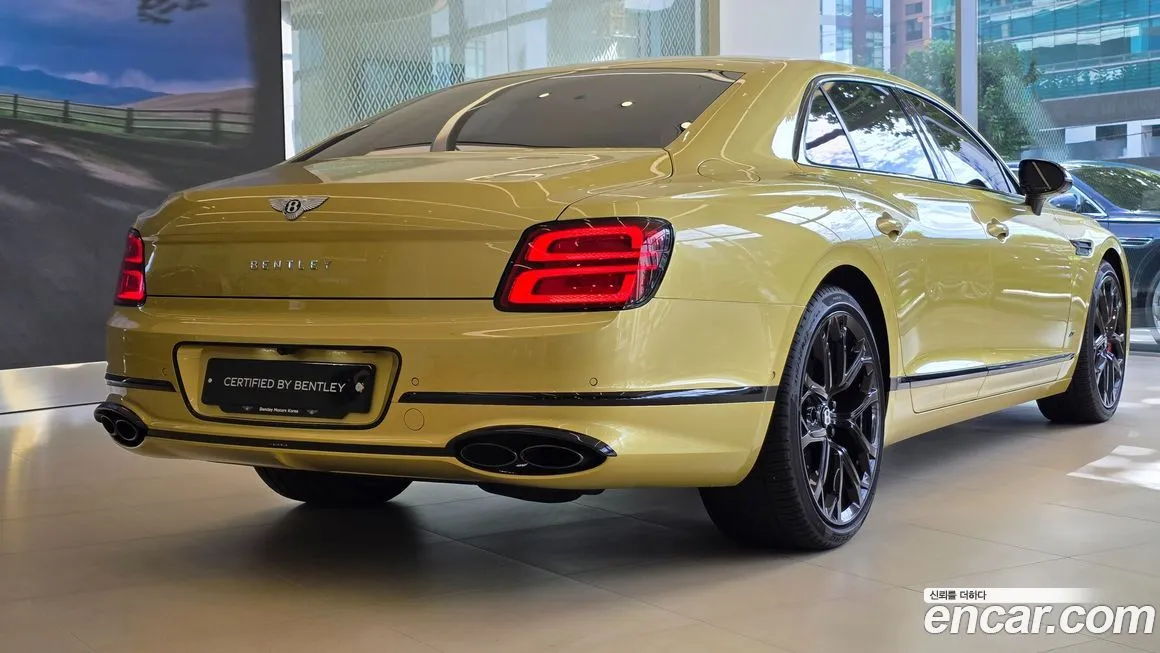 Bentley Flying Spur 2024 из KR, фото 6