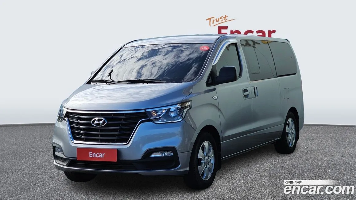 Hyundai Starex