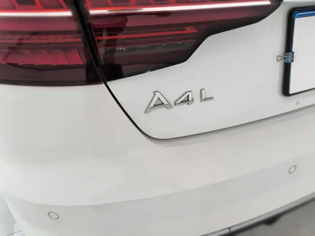 Audi A4L — фото 6