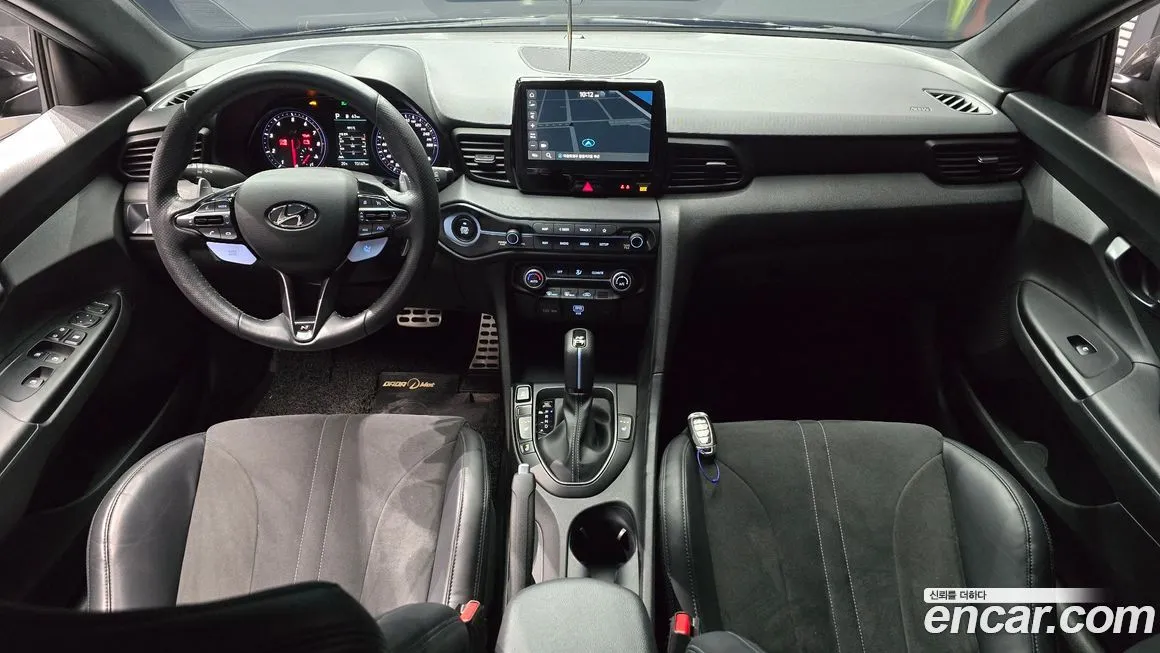 Hyundai Veloster — фото 7