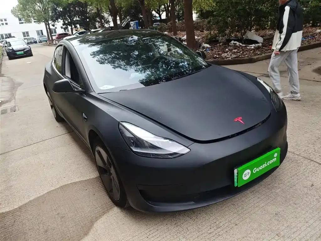 Tesla Model 3 — фото 4