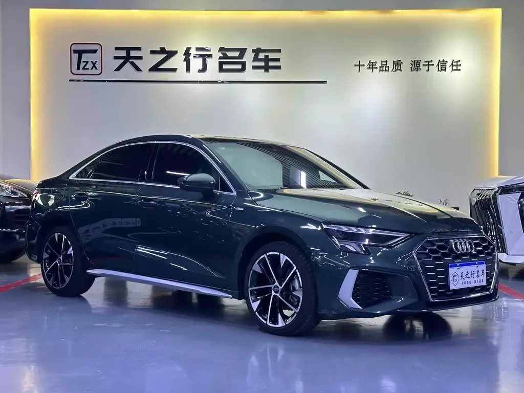 Audi A3 2023 из CN, фото 3