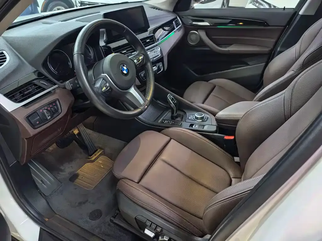 BMW X1 — фото 10