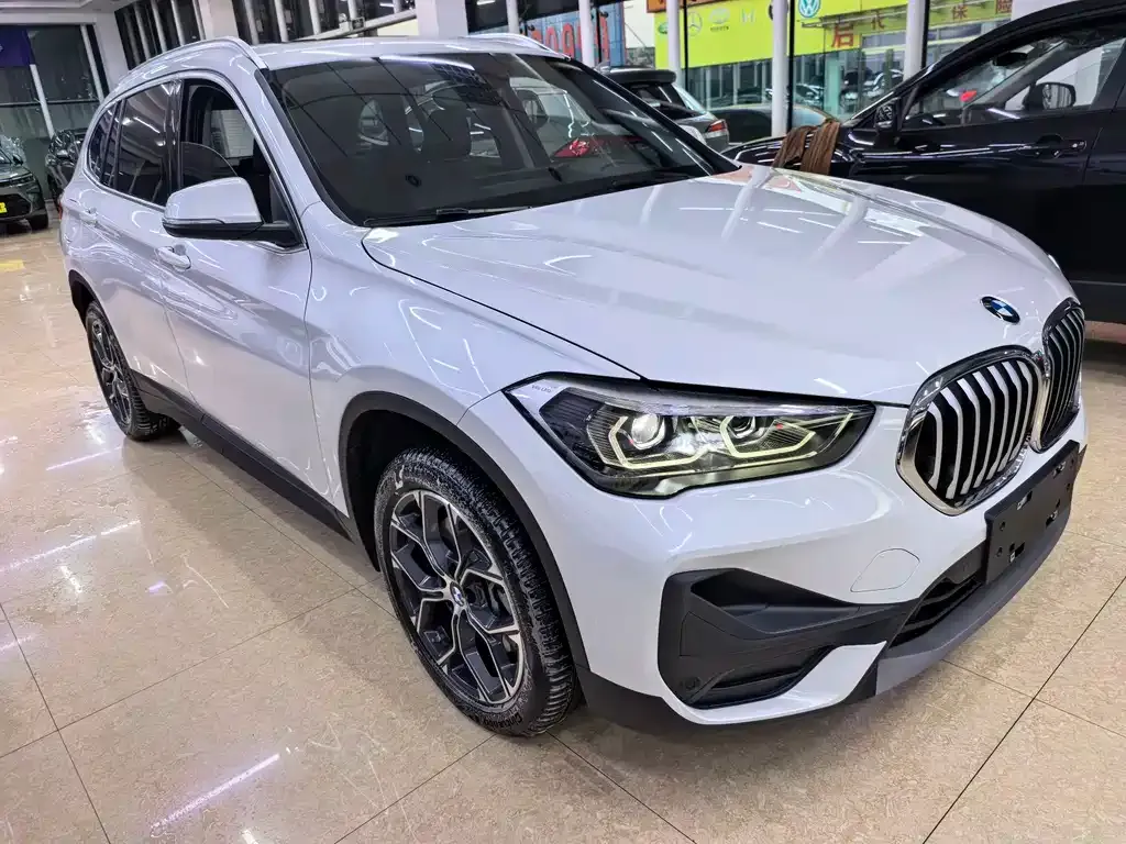 BMW X1 — фото 3