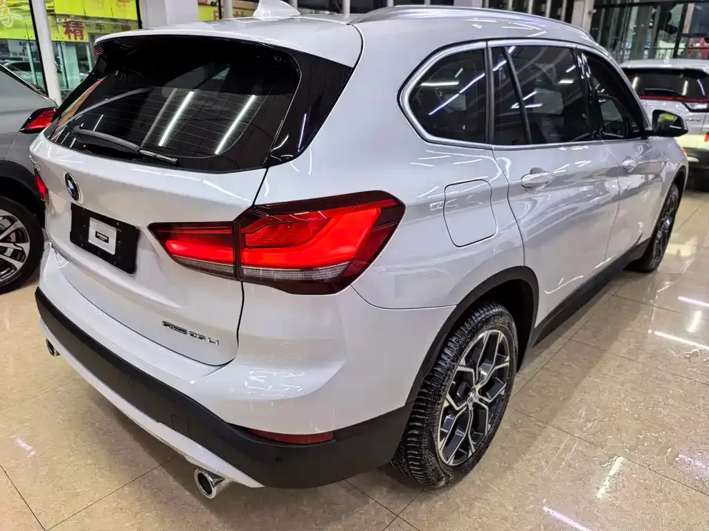 BMW X1 — фото 4