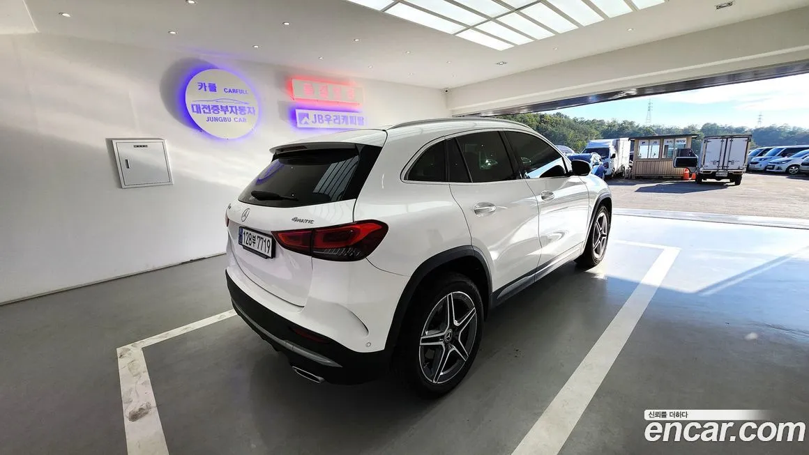 Mercedes-Benz GLA-Class — фото 6