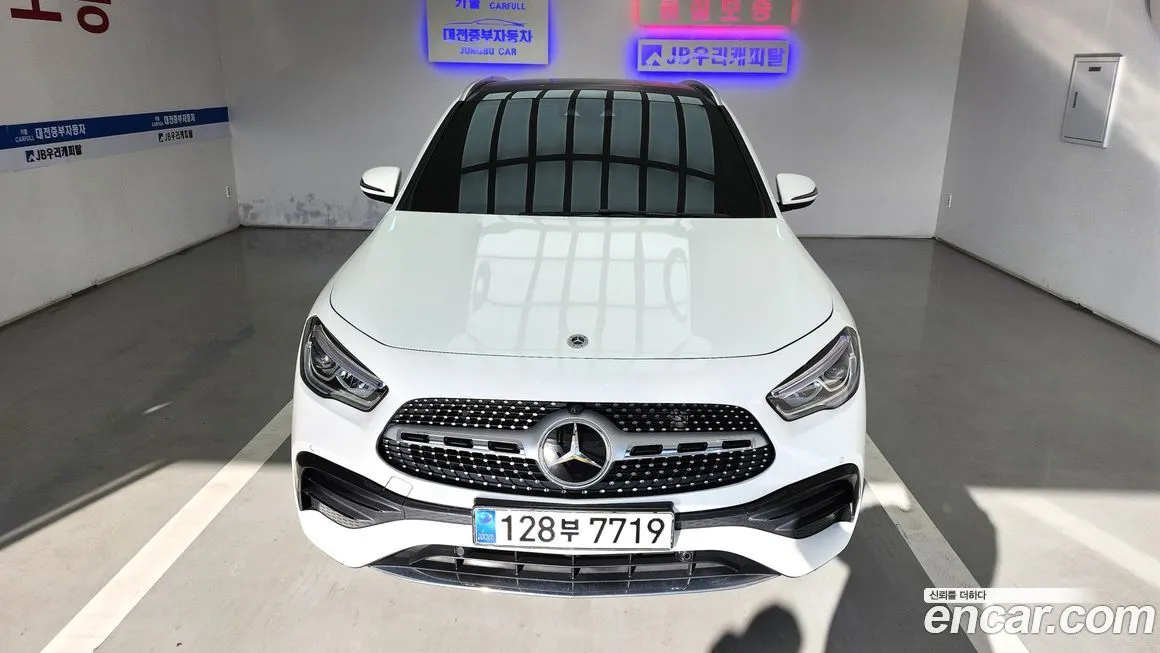 Mercedes-Benz GLA-Class — фото 9