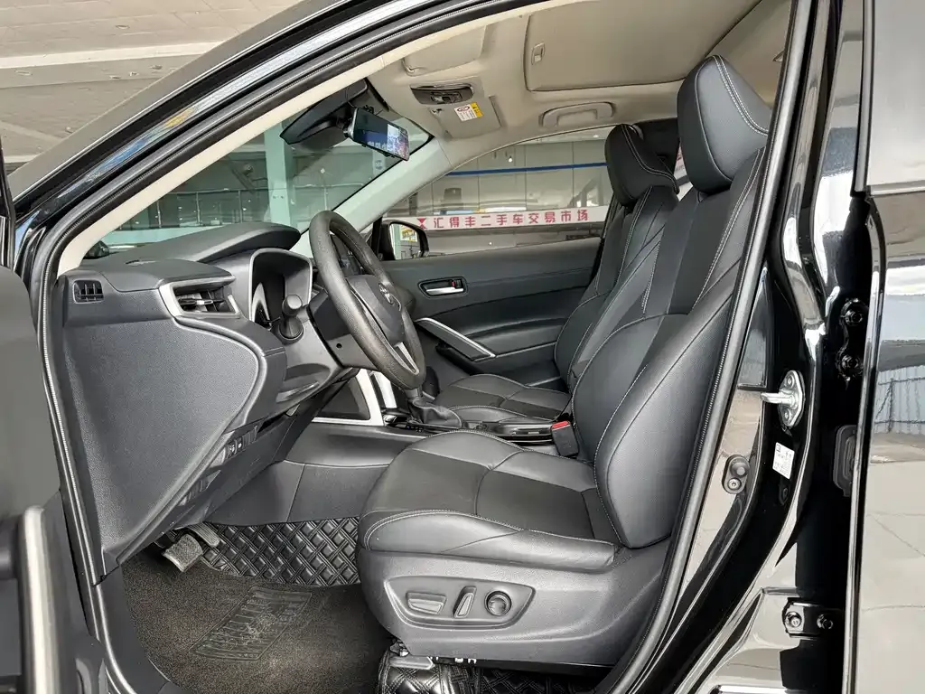Toyota Frontlander 2024 из CN, фото 6