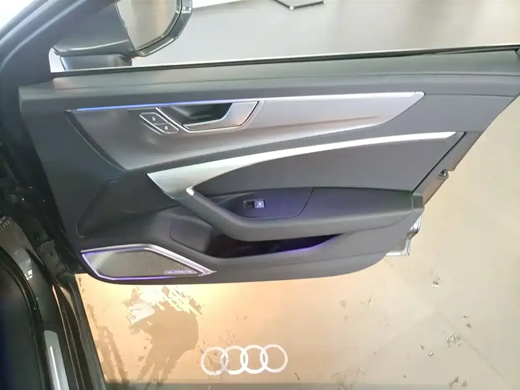 Audi A6L 2024 из CN, фото 10