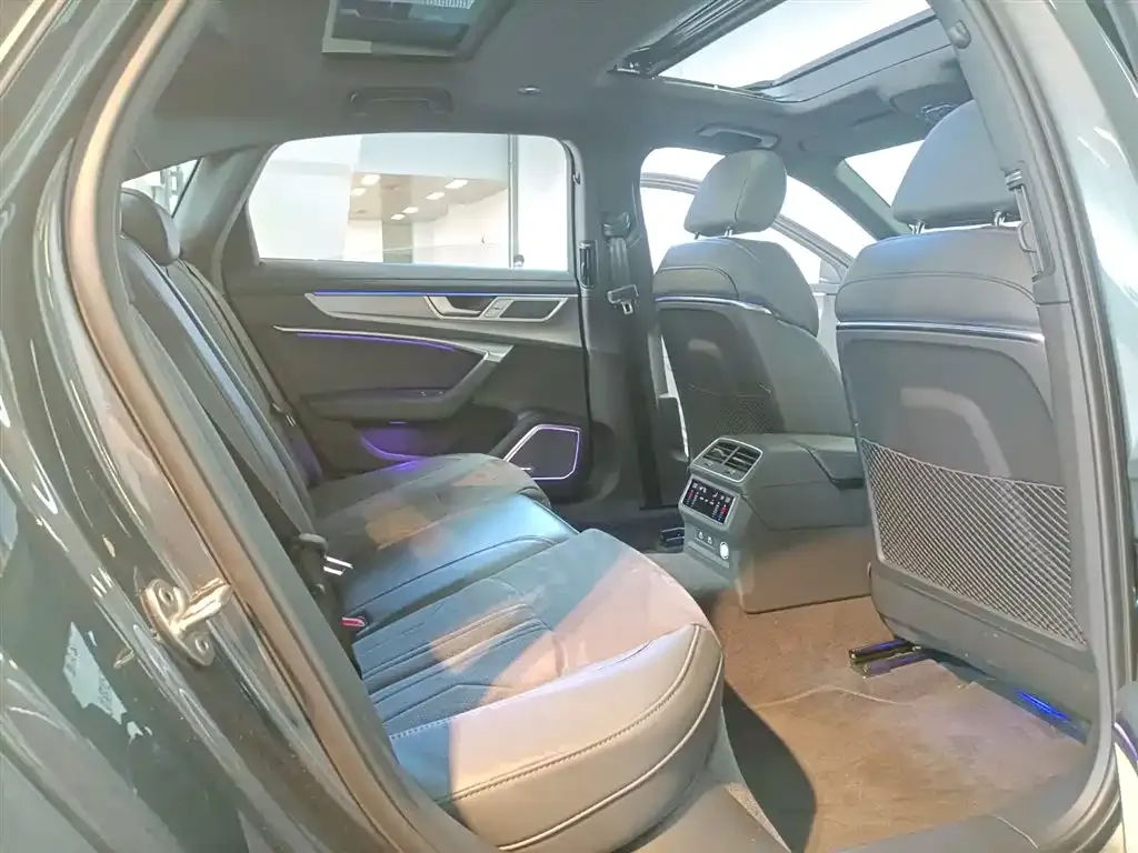 Audi A6L 2024 из CN, фото 7