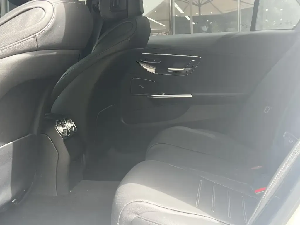 Mercedes-Benz C-Class 2023 из CN, фото 10