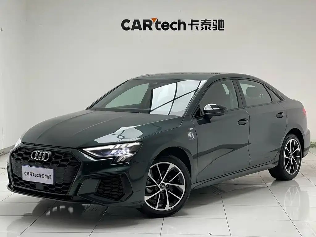 Audi A3 2024 из CN, фото 1