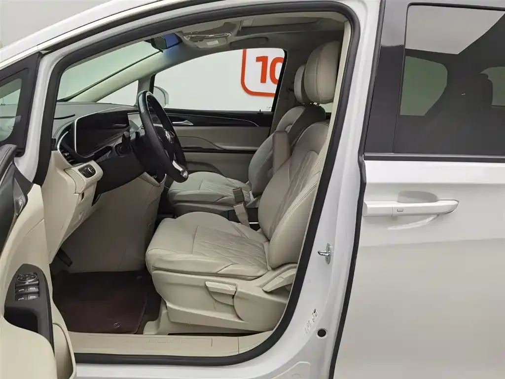 Buick GL8 2023 из CN, фото 10