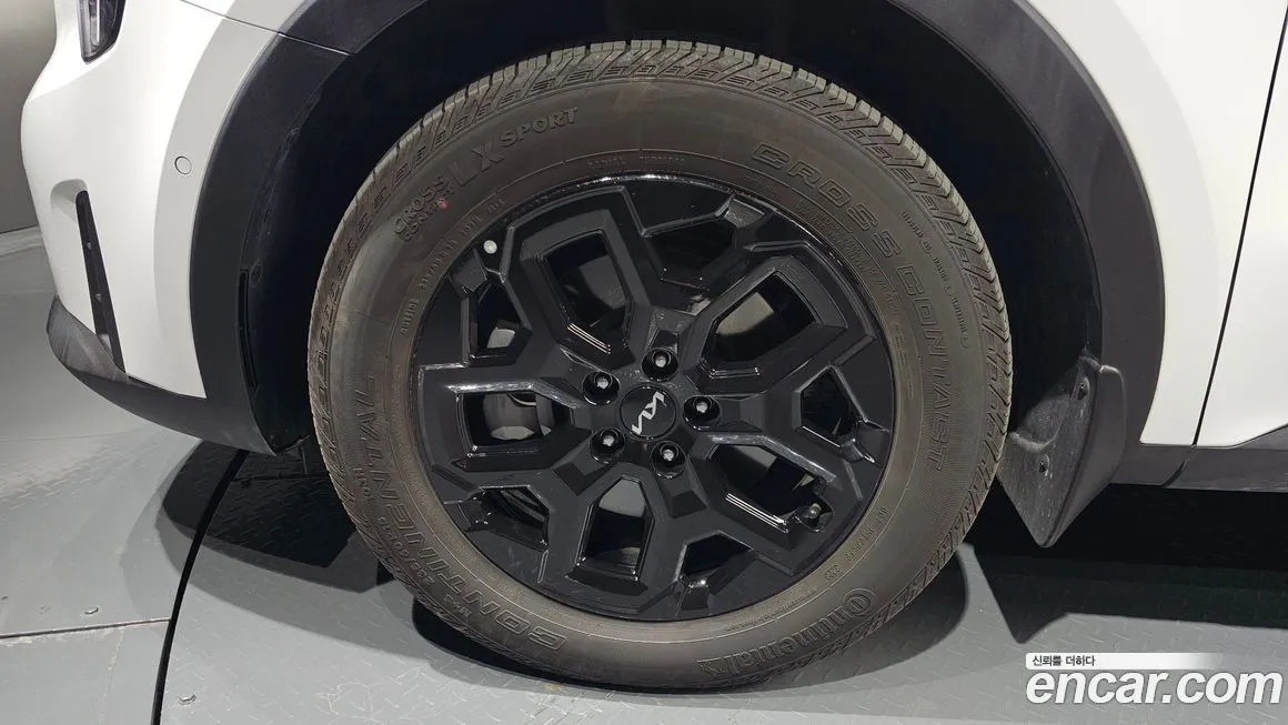 Kia Sorento — фото 5