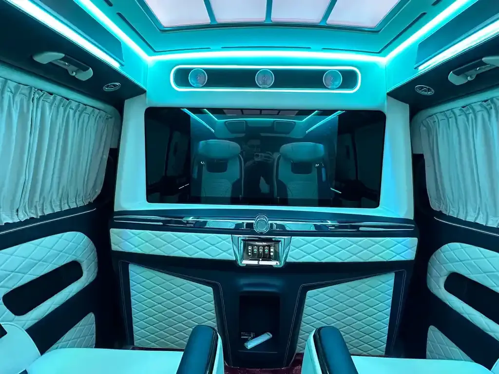 Mercedes-Benz Vito 2023 из CN, фото 9