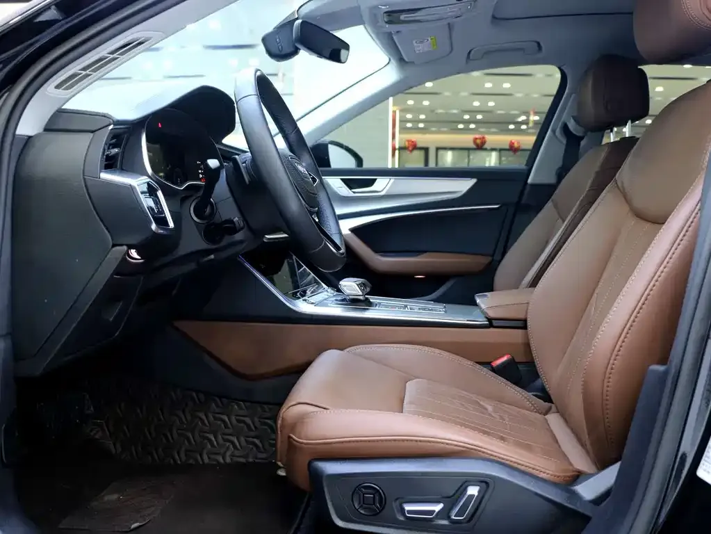 Audi A6L 2023 из CN, фото 9