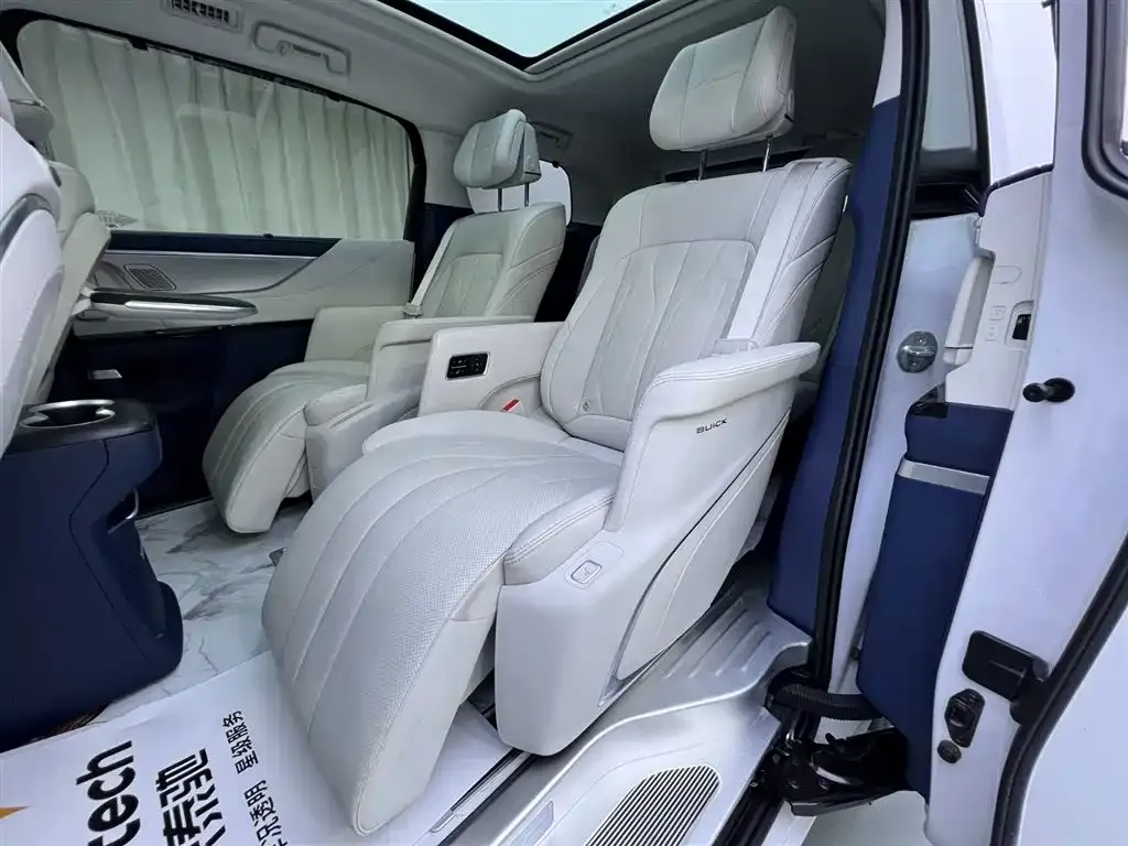 Buick GL8 Hybrid — фото 6
