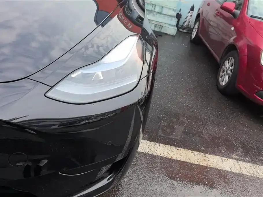 Tesla Model Y 2023 из CN, фото 5
