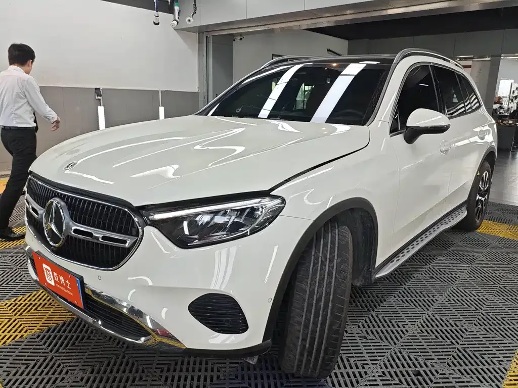 Mercedes-Benz GLC 2023 из CN, фото 1