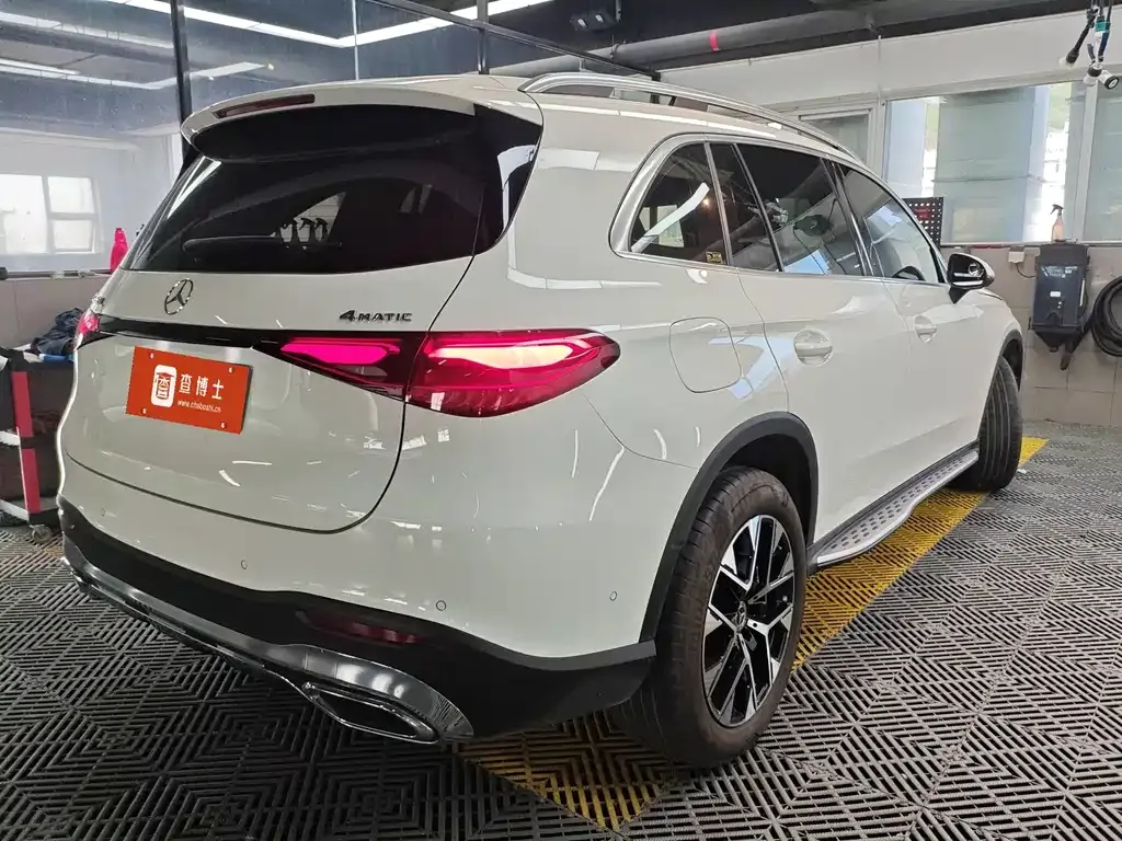 Mercedes-Benz GLC 2023 из CN, фото 2