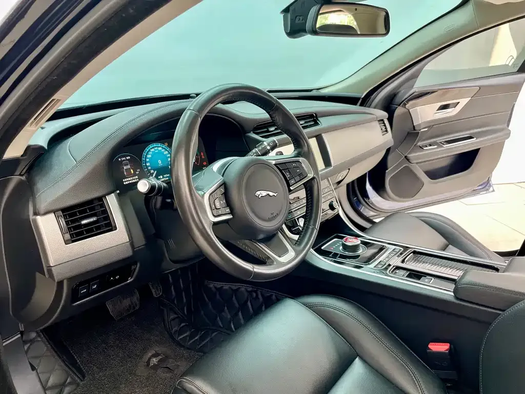 Jaguar XFL 2021 из CN, фото 6