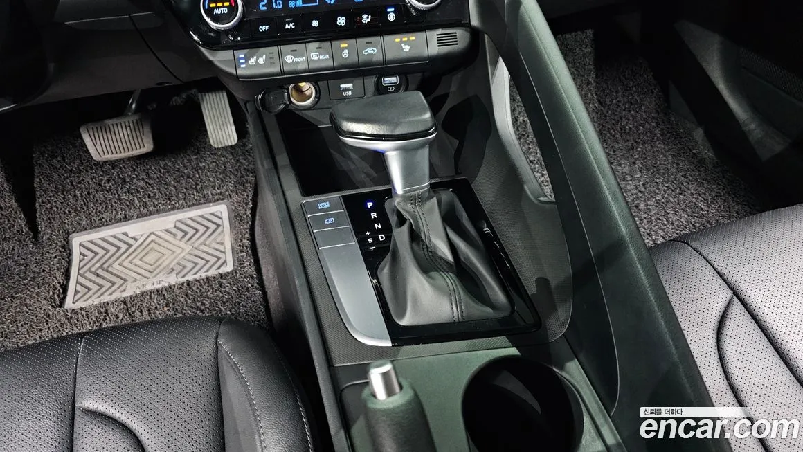 Hyundai AVANTE — фото 9
