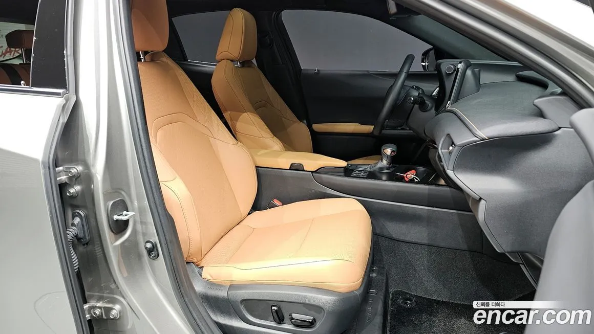 Lexus UX 2024 из KR, фото 10