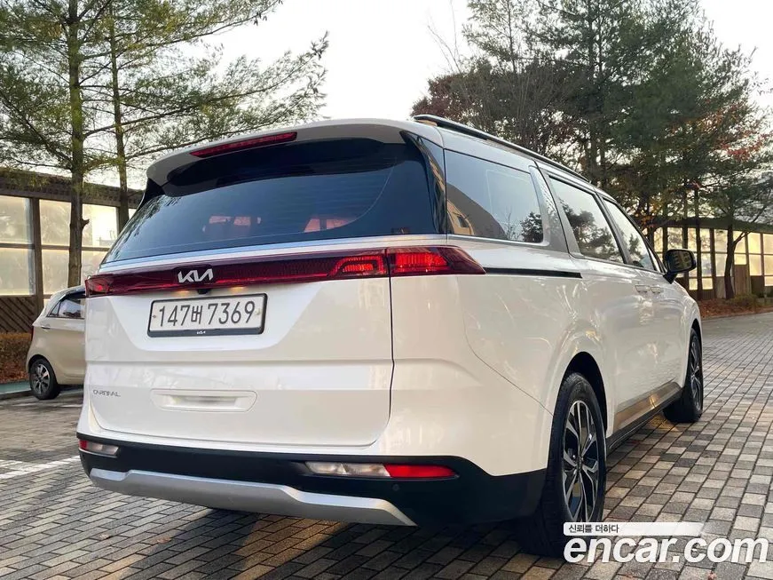 Kia Carnival — фото 4
