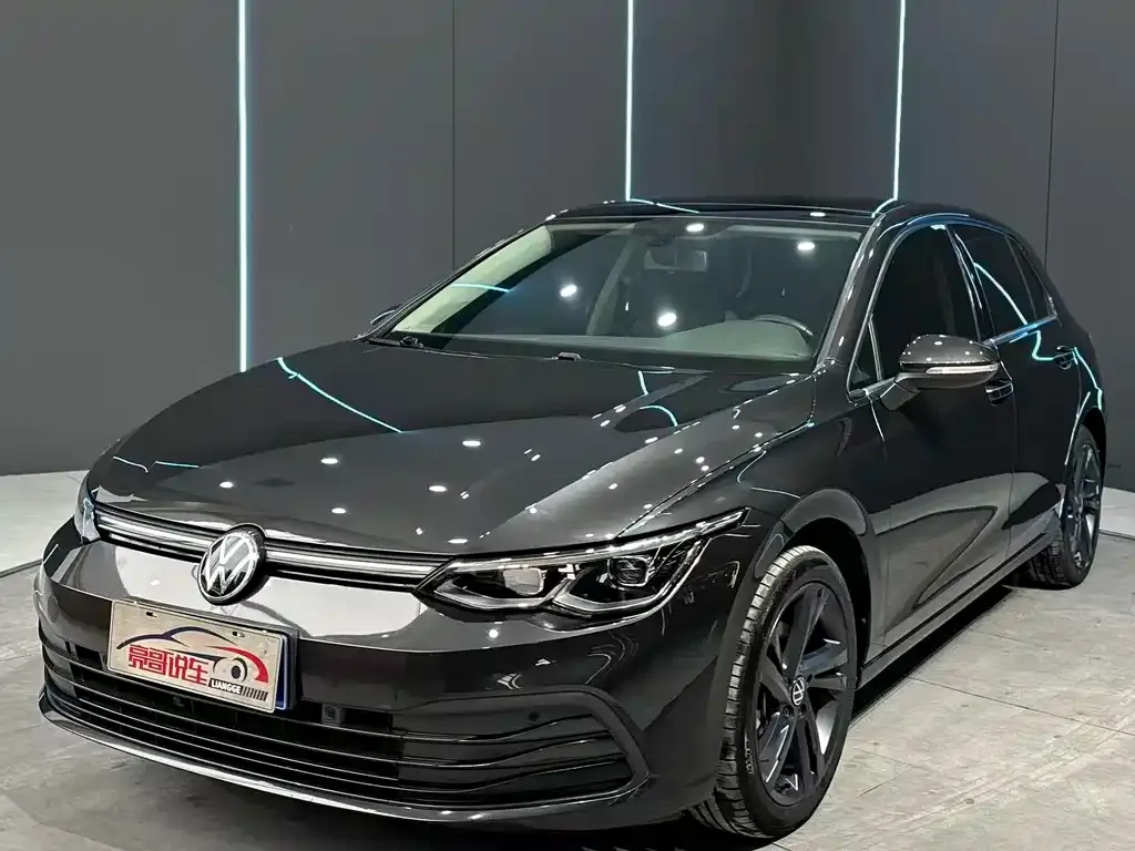 Volkswagen Golf 2022 из CN, фото 1