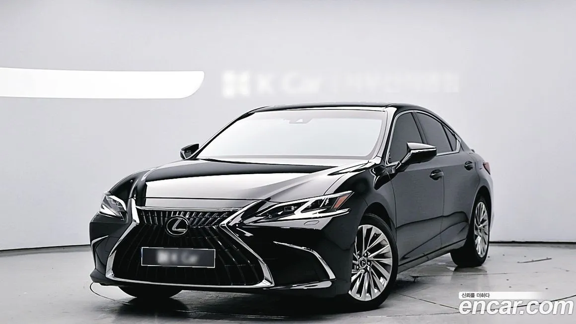 Lexus ES — фото 1