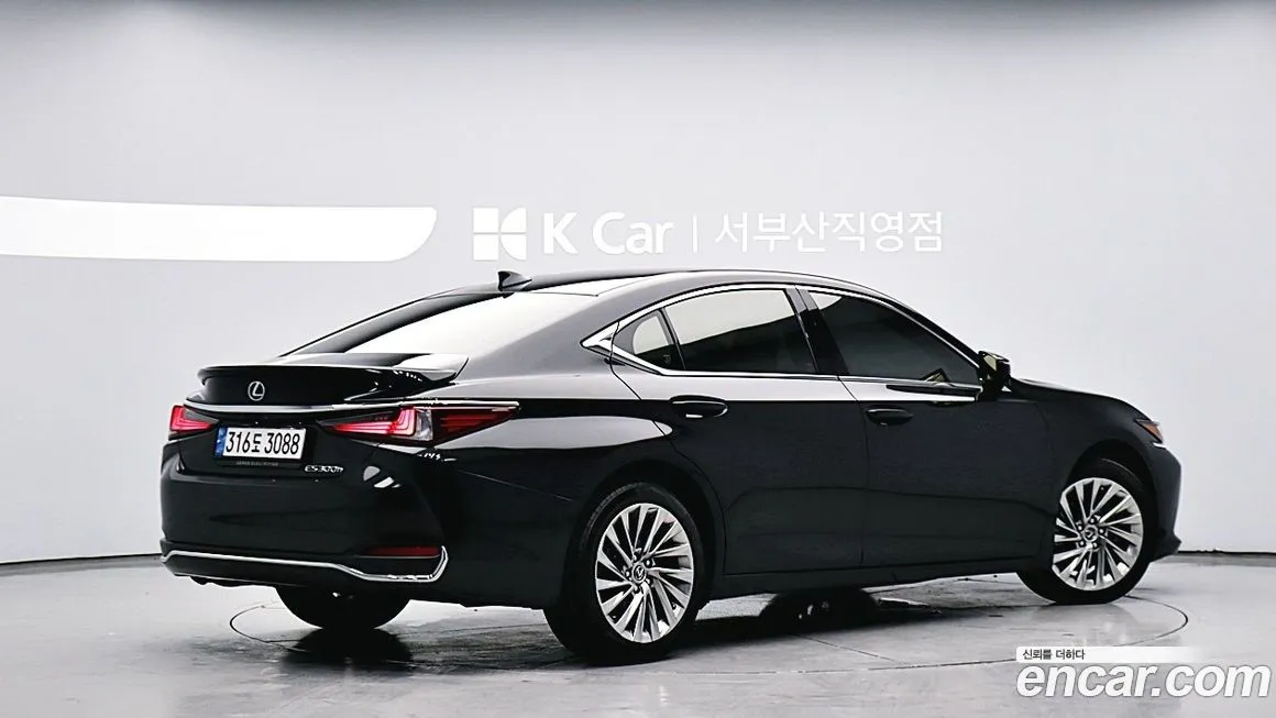 Lexus ES — фото 4
